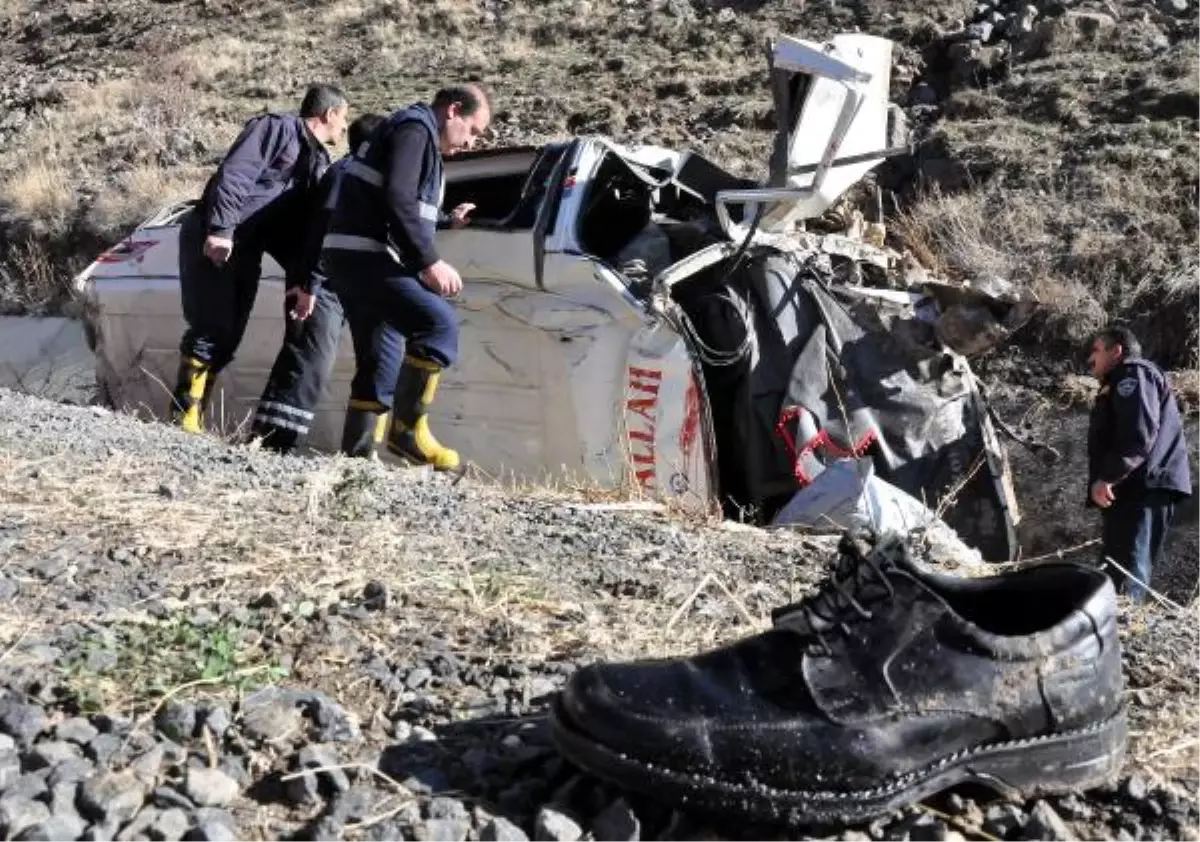 Karayolunda \'Kum Tuzağı\' Kaza Nedeni