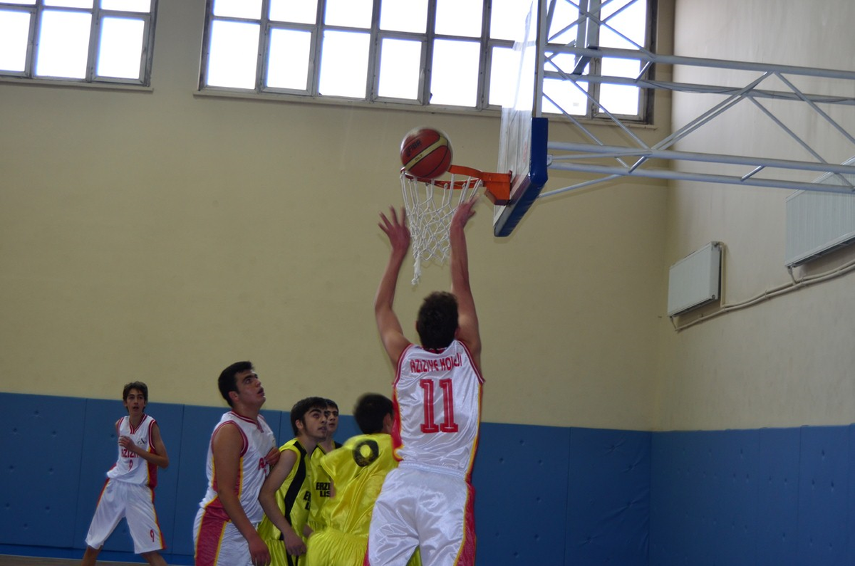 Liseler Arası Basketbol Müsabakaları Başladı