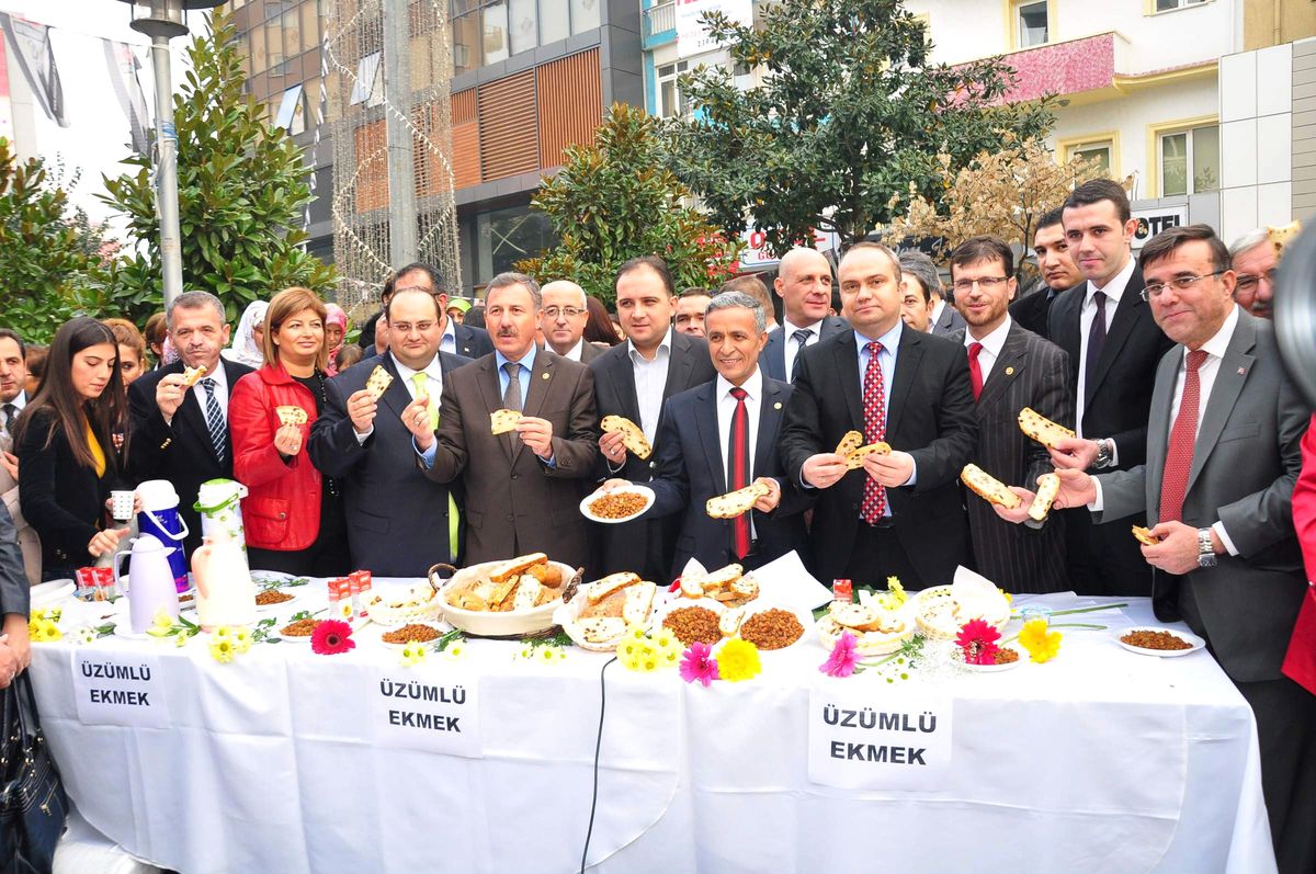 Manisa\'da Üzümlü Ekmek Üretilecek