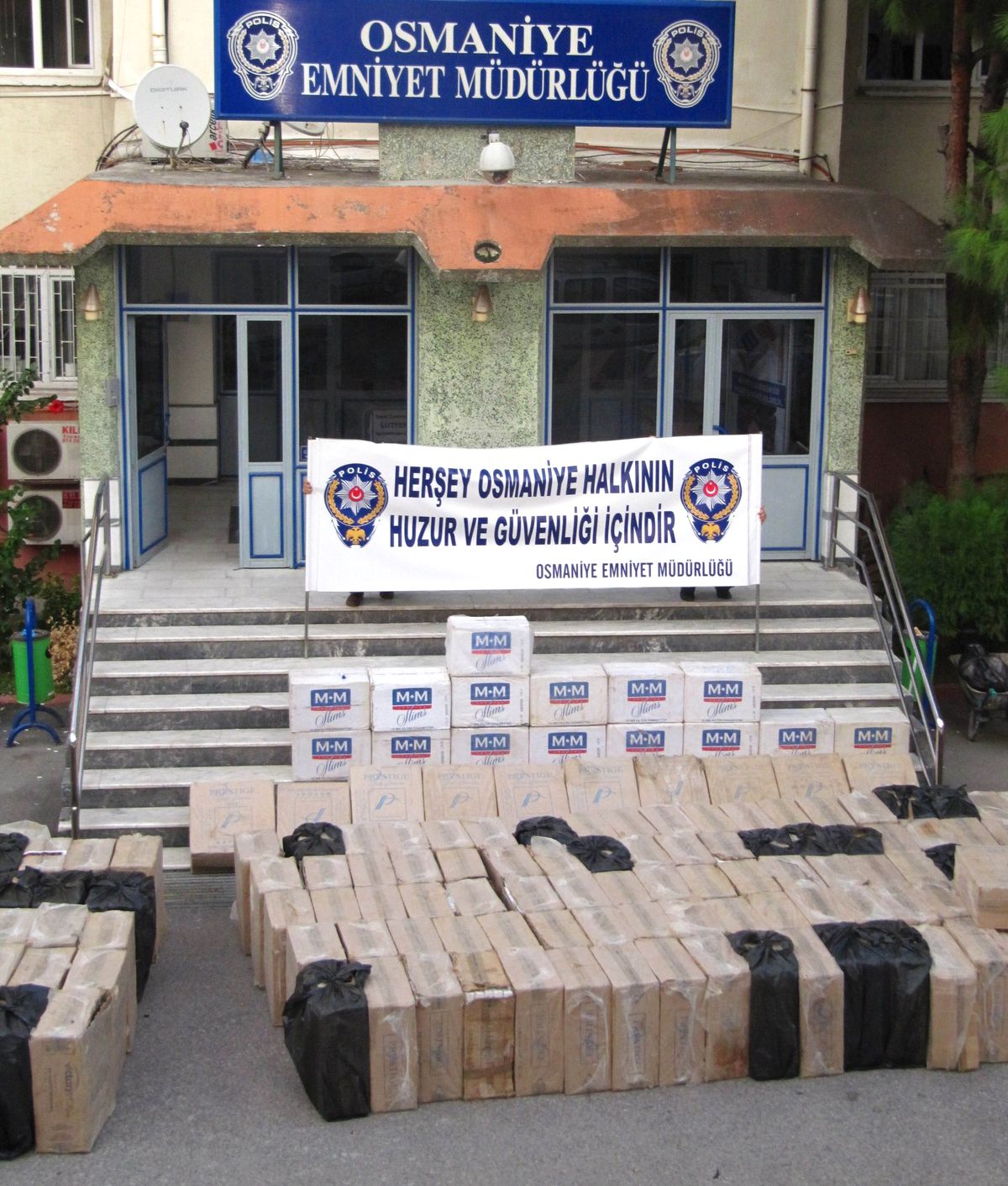 Osmaniye\'de Kaçak Sigara Operasyonu