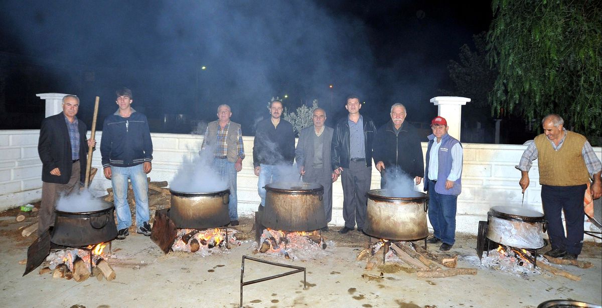 Sanayi Esnafından 3 Bin Kişiye Yemek