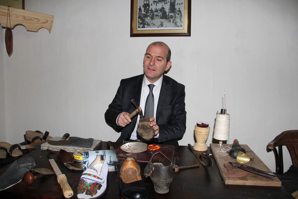 Süleyman Soylu\'dan Buğdaypazarı Medresesine Ziyaret