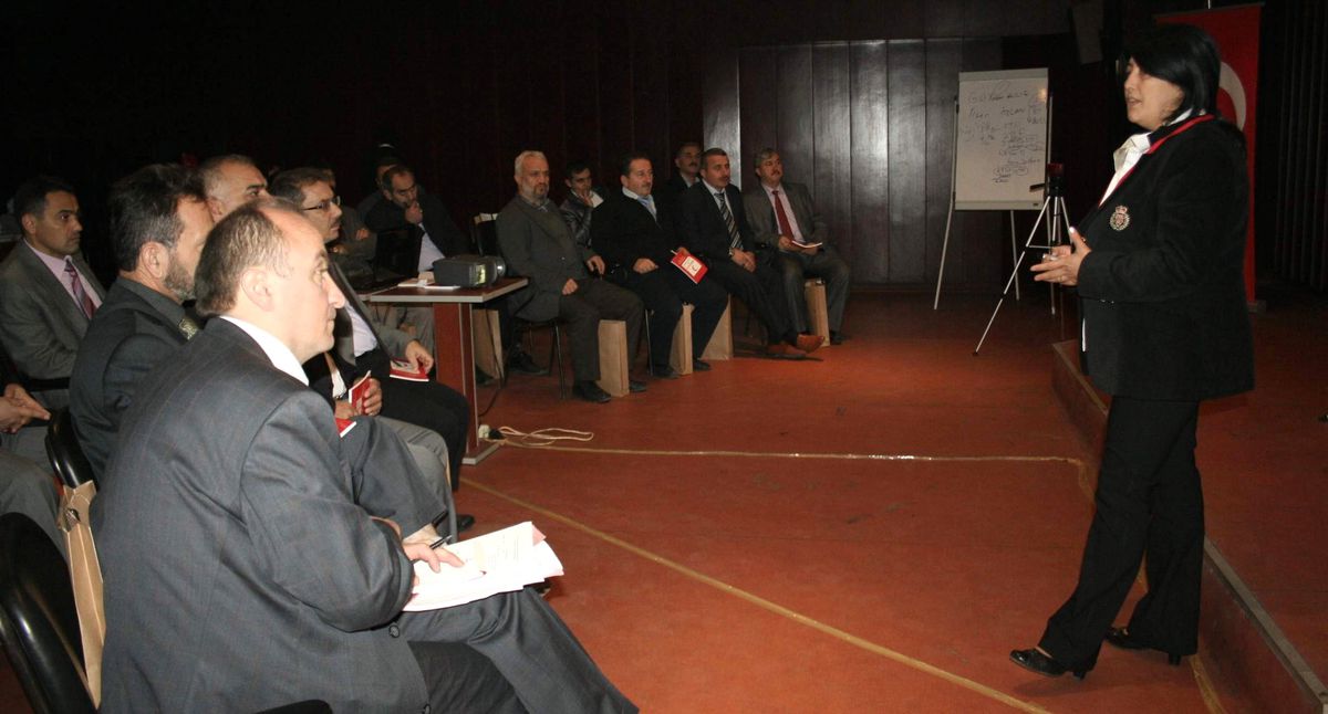 Toplum Liderlerini Teşkilatlandırma Projesi ve Afet Zararlarını Azaltma Programı Eğitimleri Başladı
