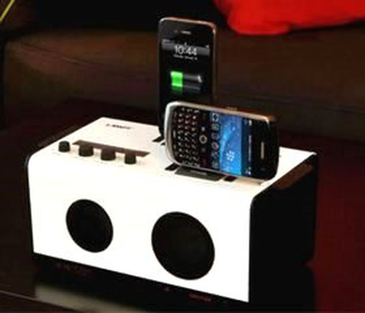 Tüm Cihazlar İçin Tek Bir Dock