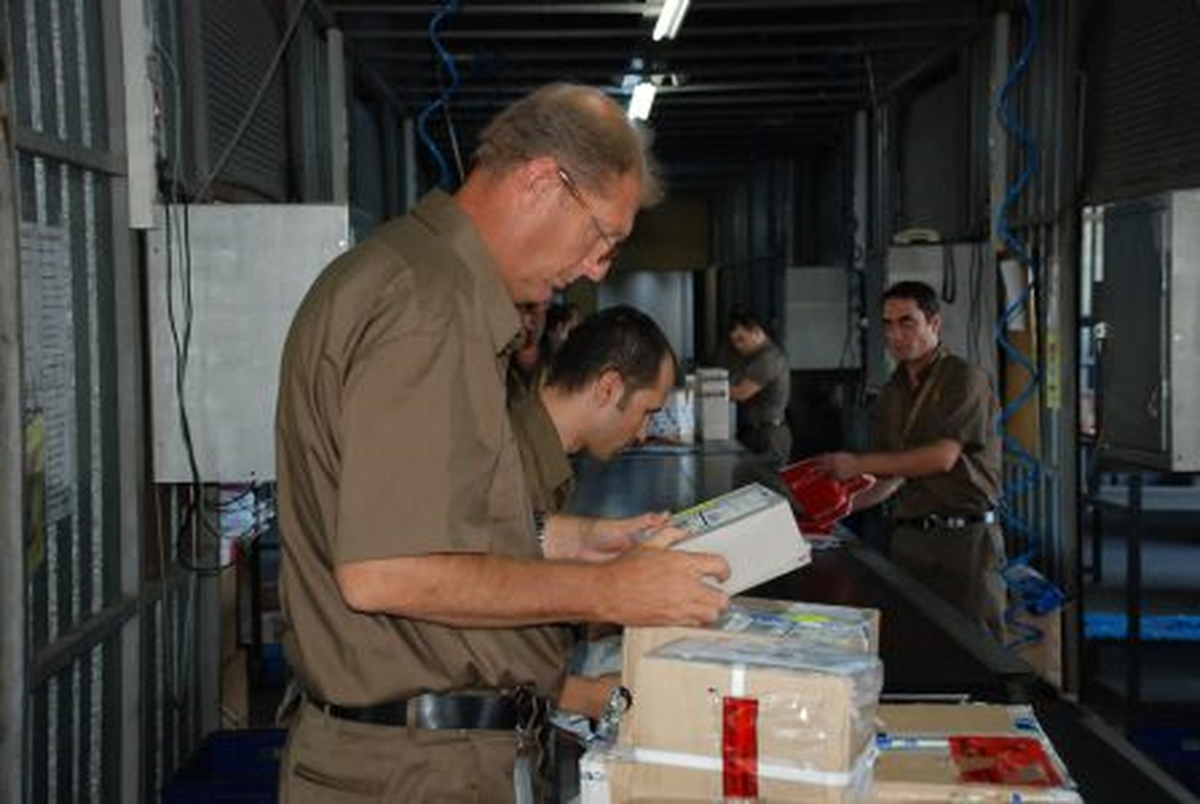 UPS Türkiye Yöneticileri Kurye Oldu
