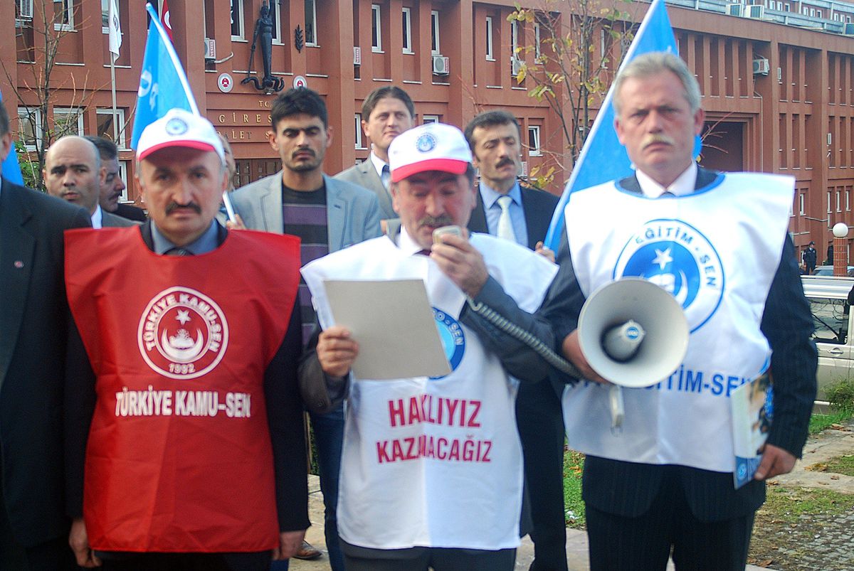 Adalet Çalışanları "Adalet" İstiyor