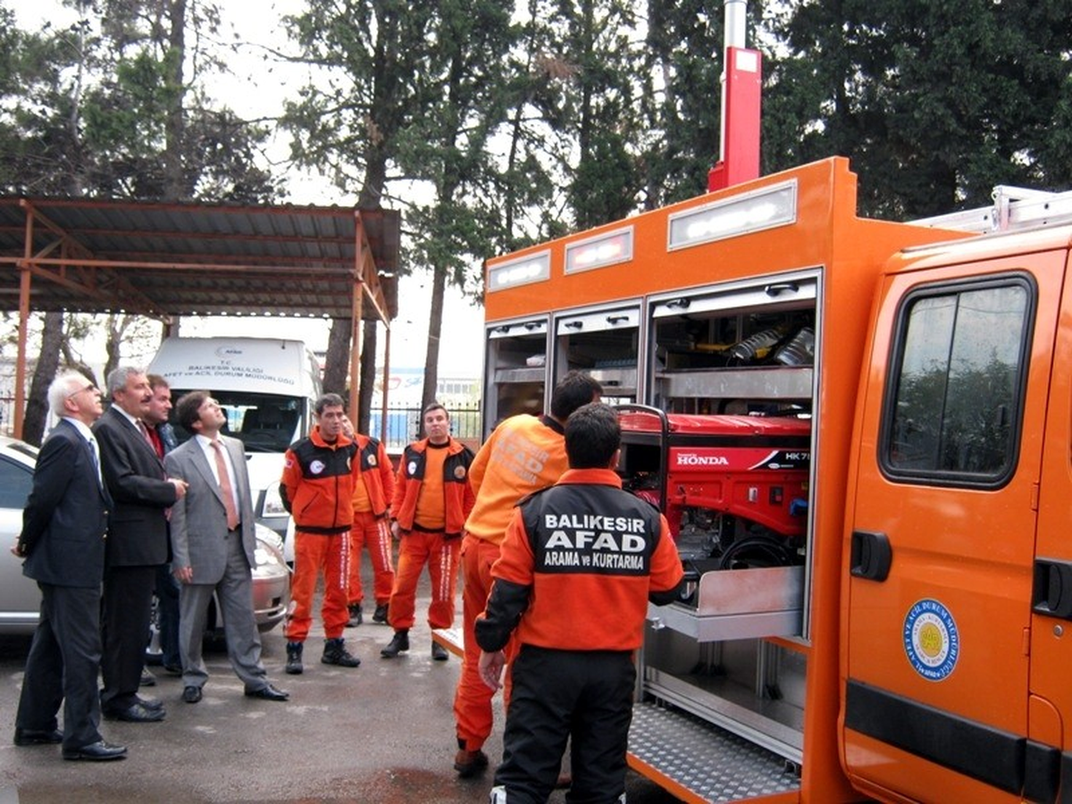 Afad\'a Termal Kameralı Kurtarma Aracı Alındı