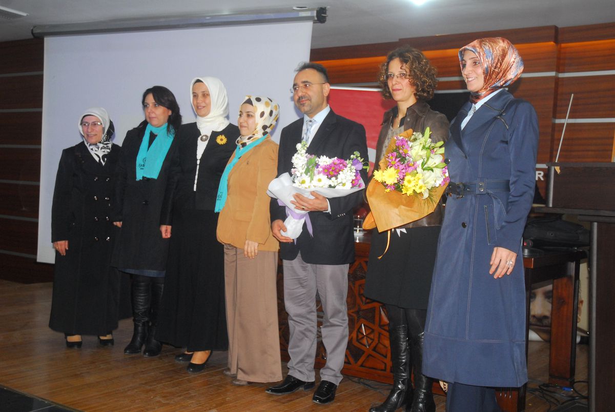 Ak Partili Kadınlara Obezite Konferansı