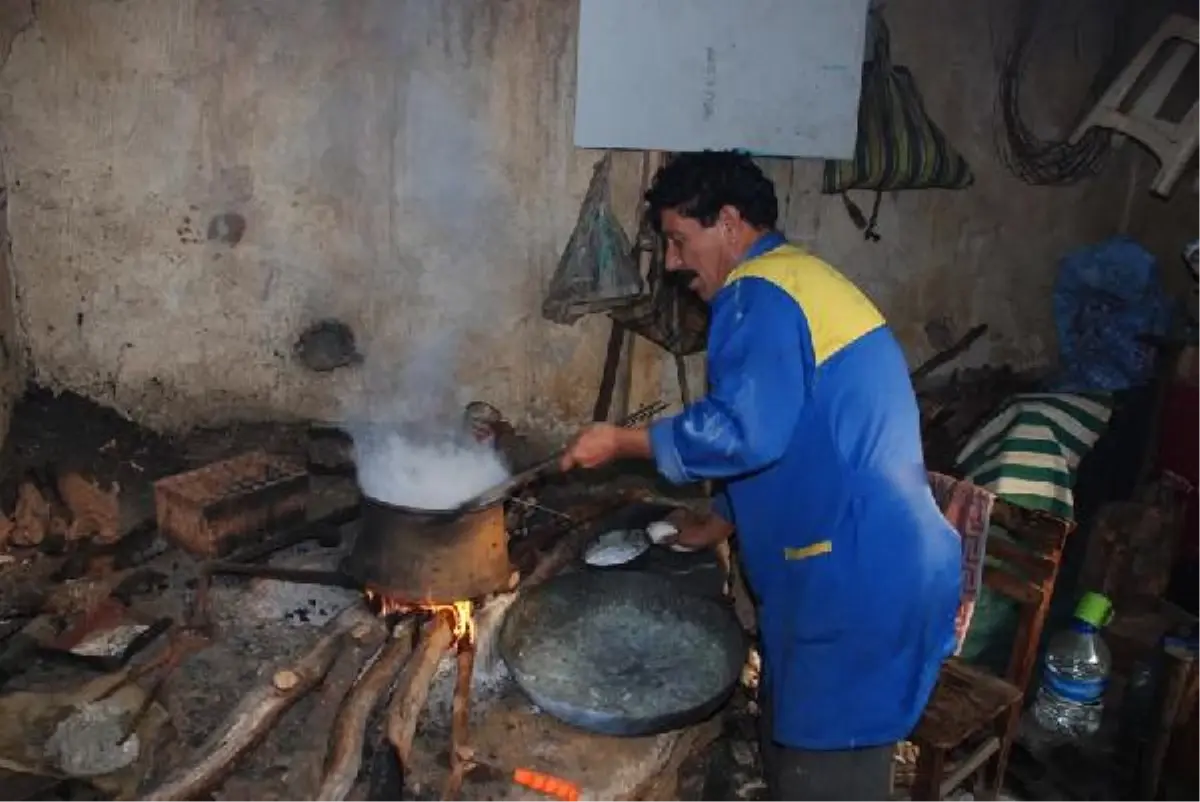 Bakır Kaplar Vitrin Süsü
