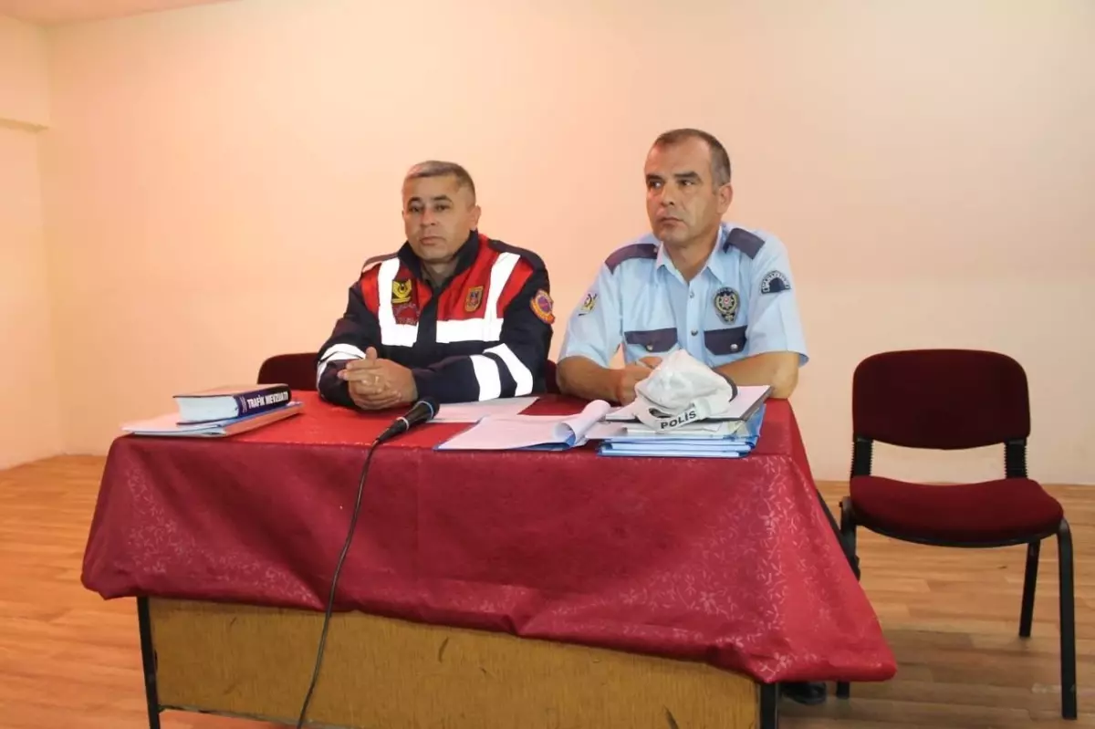 Bilecik'te Servis Şoförlerine Bilgilendirme Toplantısı