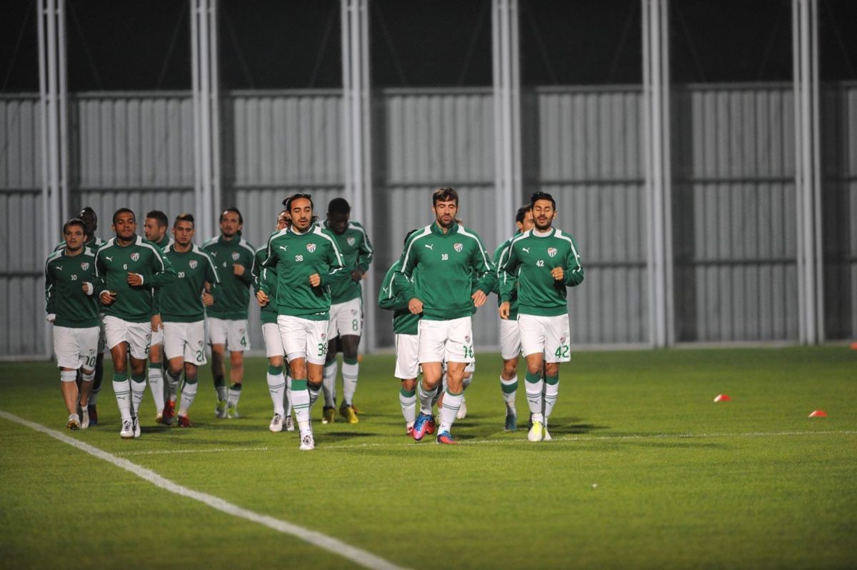 Bursaspor\'da Hazırlıklar Sürüyor