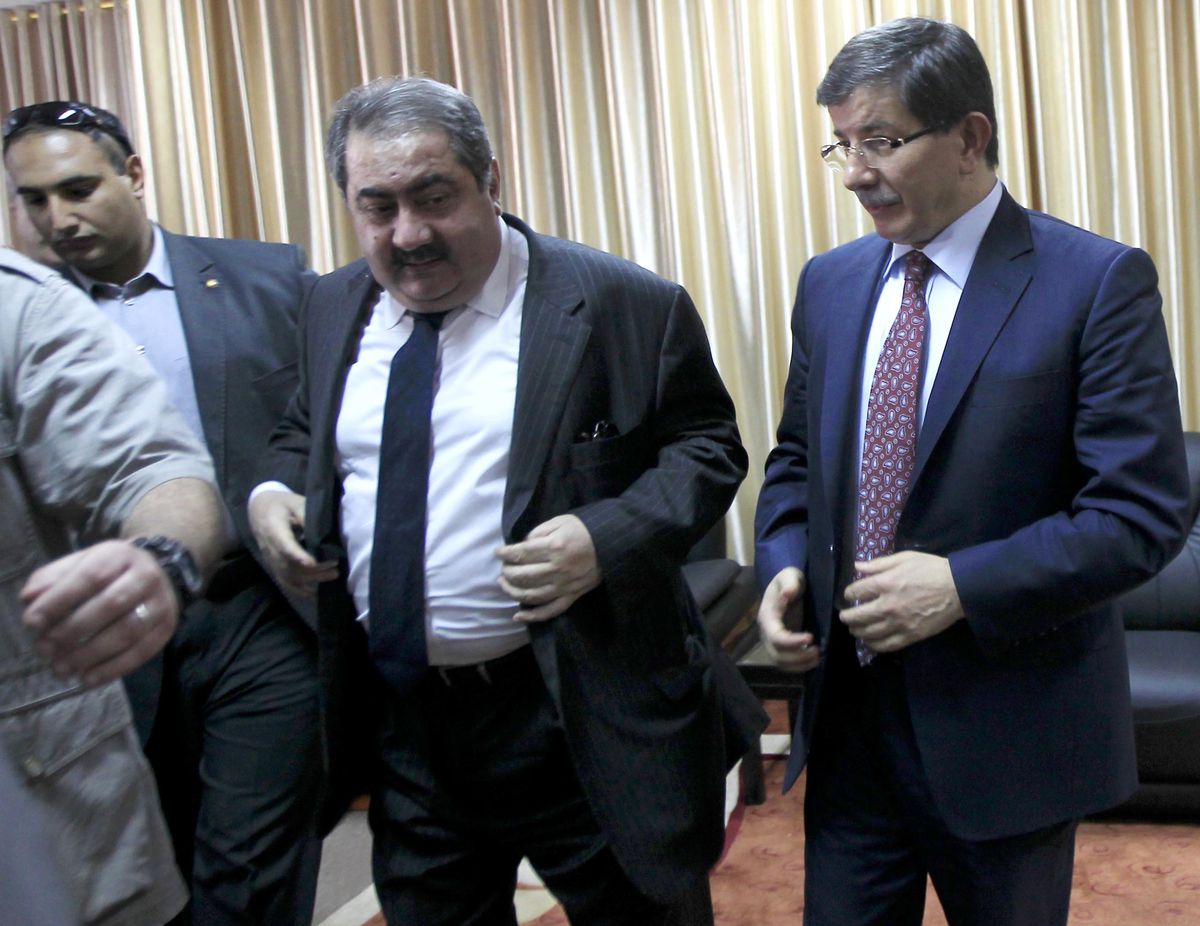 Davutoğlu, Gazze\'de Tezahüratla Karşılandı