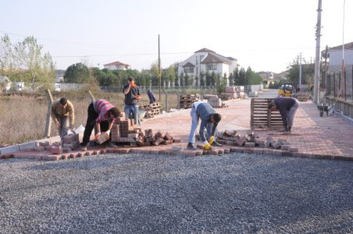 Emek Mahallesi\'nde Parke Çalışması