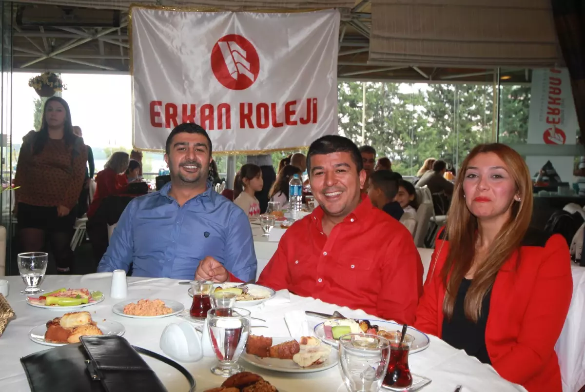 Erkan Koleji Ailesi \'Brunch\'ta Buluştu