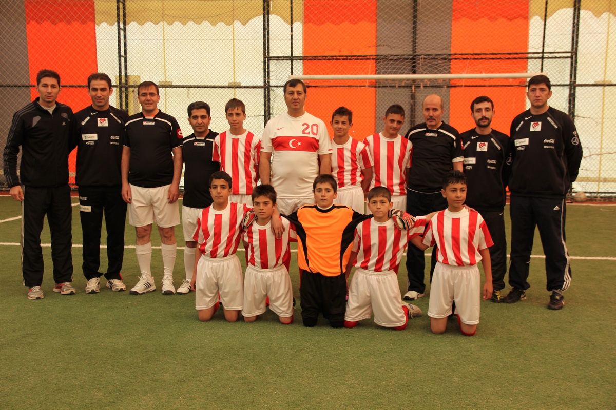Erzurum Emniyet\'inden Futbol Okulu Projesi