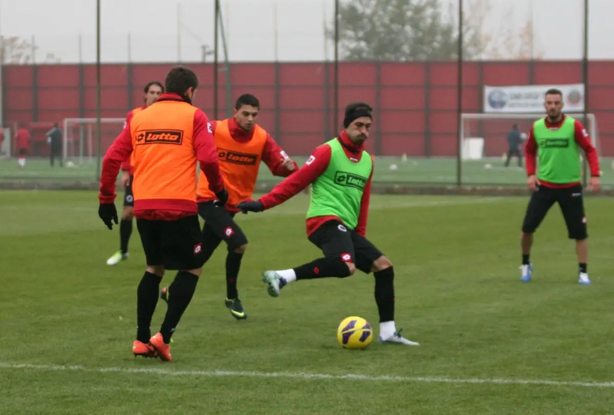 Gençlerbirliği\'nde Fenerbahçe Maçı Hazırlıkları Başladı