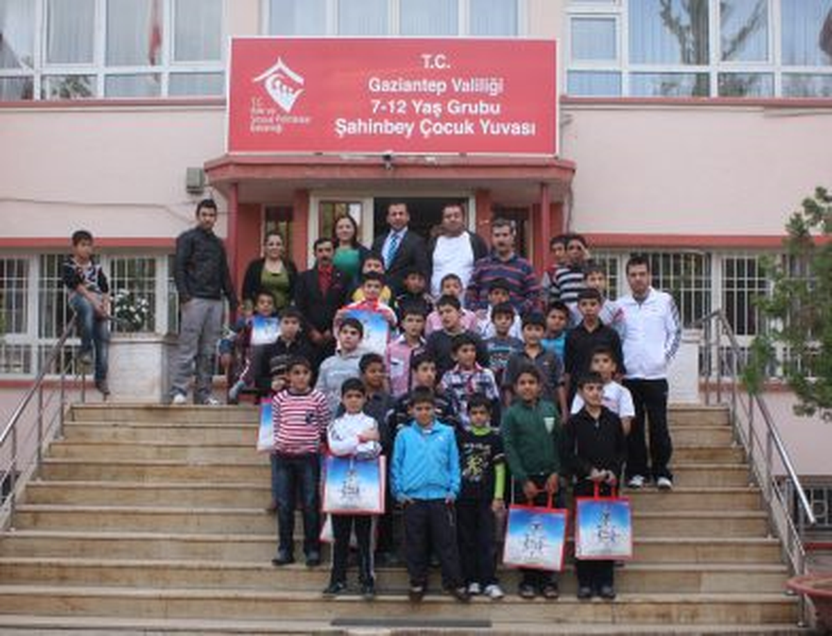 Huzurevi ve Çocuk Esirgeme Yuvasına Ziyaret