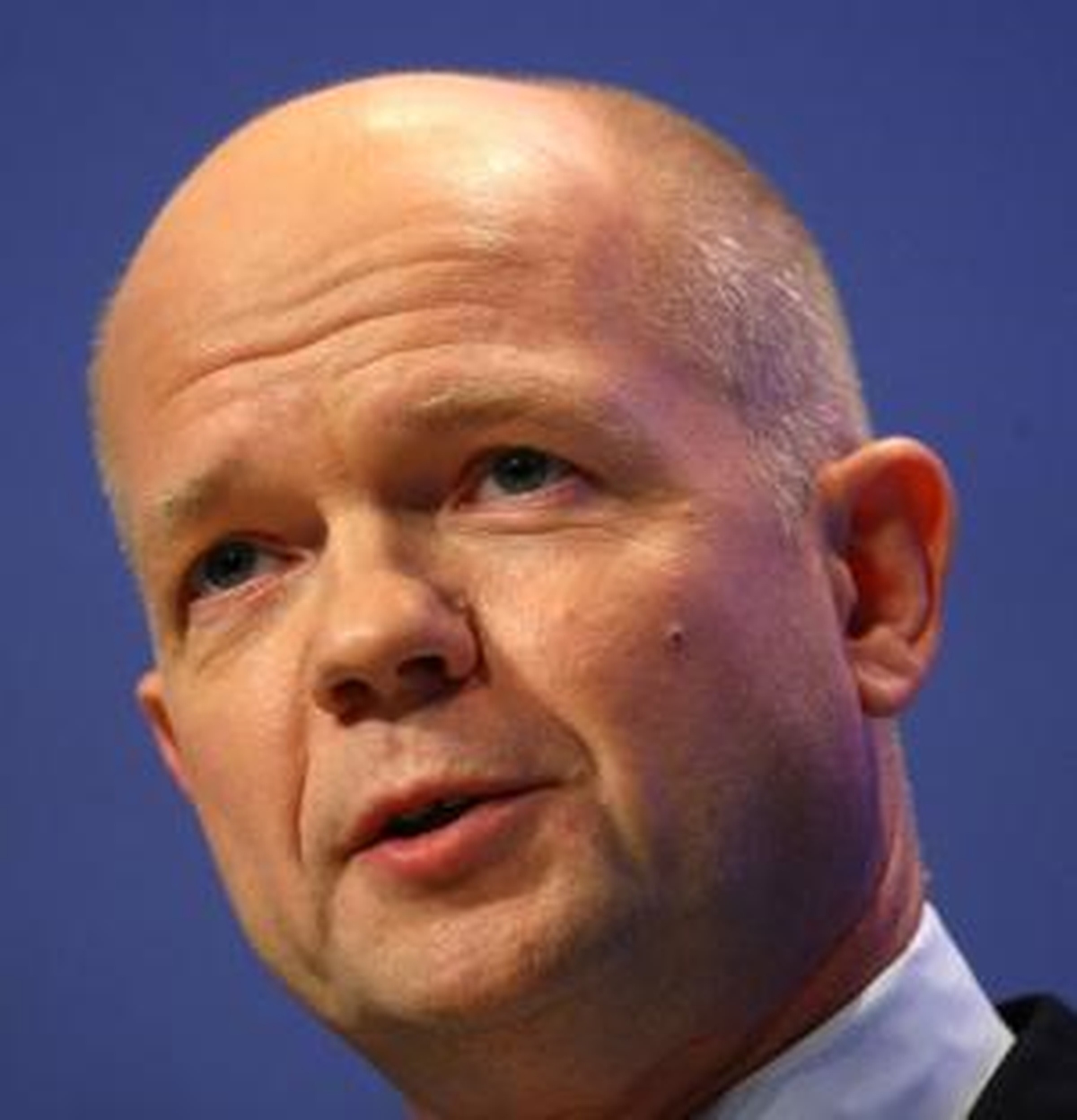 İngiltere Dışişleri Bakanı William Hague, Suriye Muhalif ve Devrimci Güçler Ulusal Koalisyonu\'nu,...