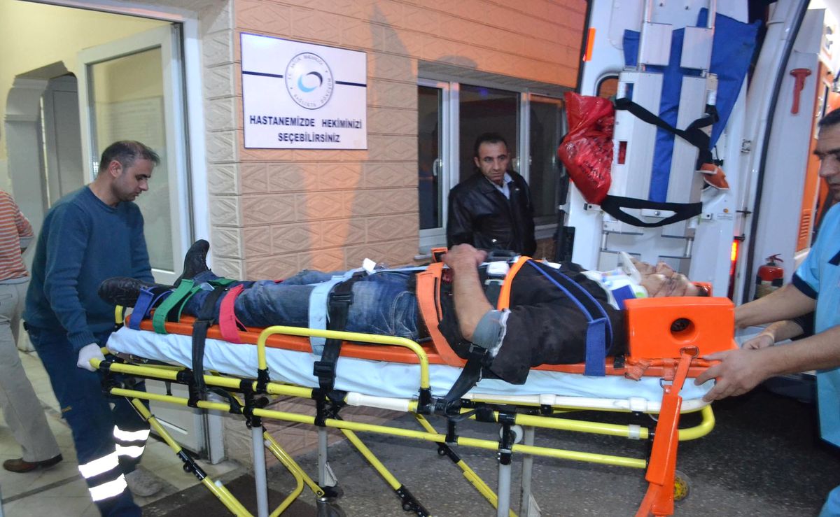 Motosiklete Çarpan Araç Sürücüsü Olay Yerinden Kaçtı
