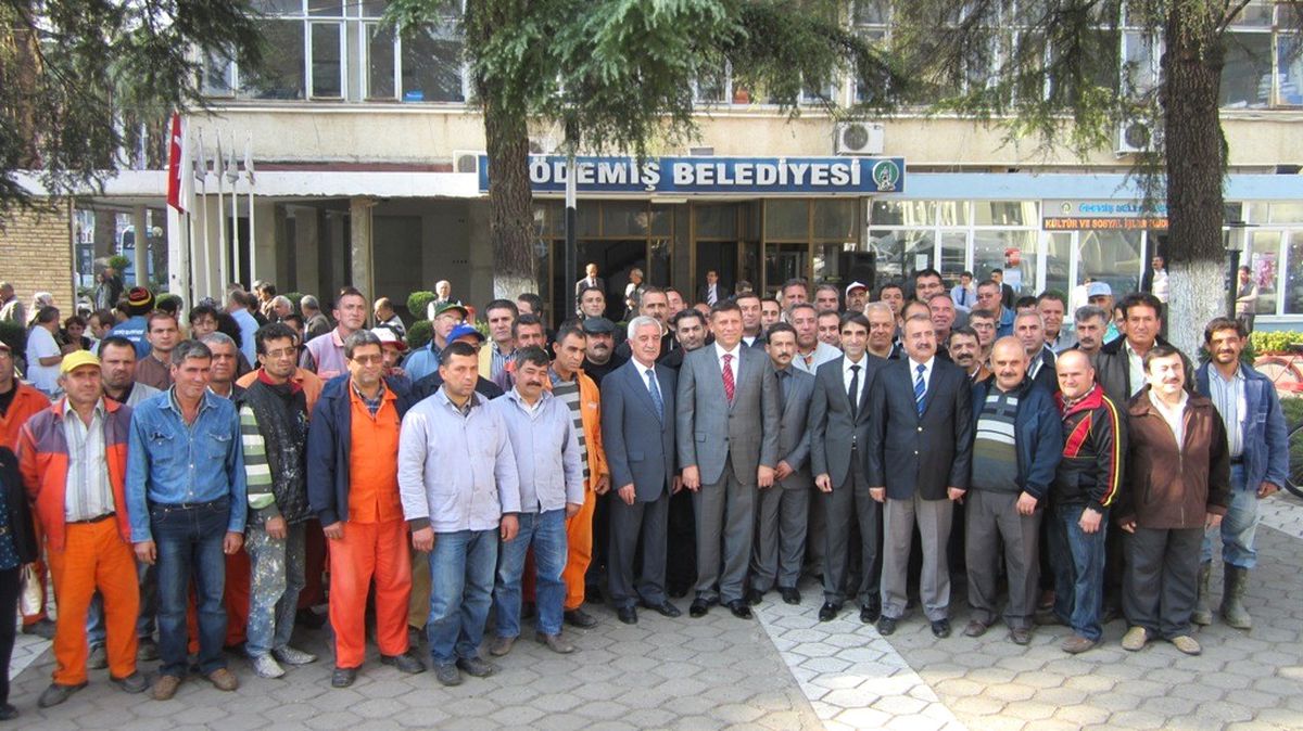 Ödemiş Belediyesi İşçileri Sonunda Muradına Erdi