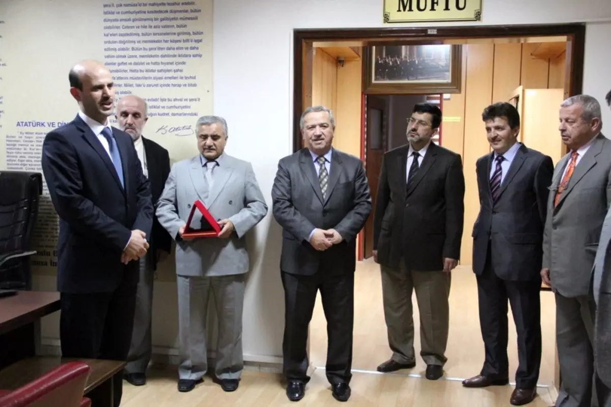 Sakarya Müftülüğü'nde Murakıp Dr. Abdullah Aygün İçin Veda Programı Düzenlendi