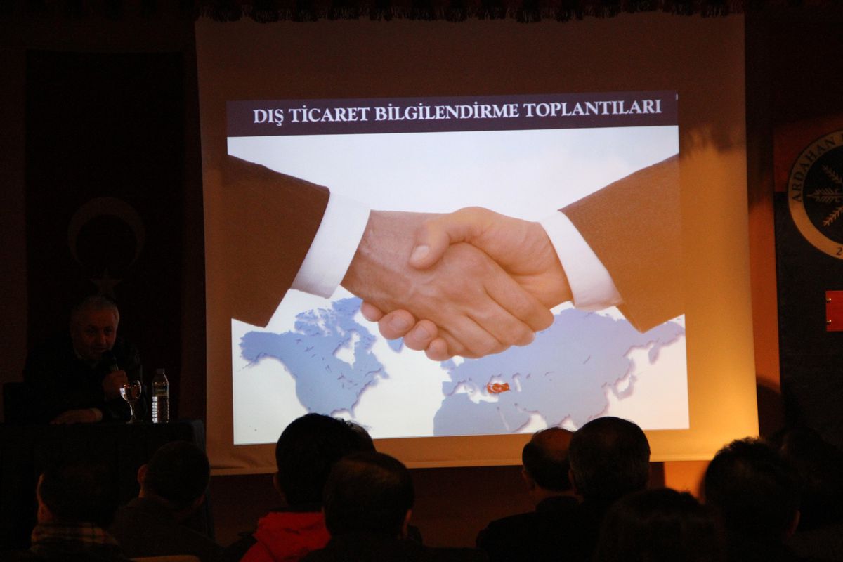 Arü\'de Dış Ticaret Bilgilendirme Toplantısı