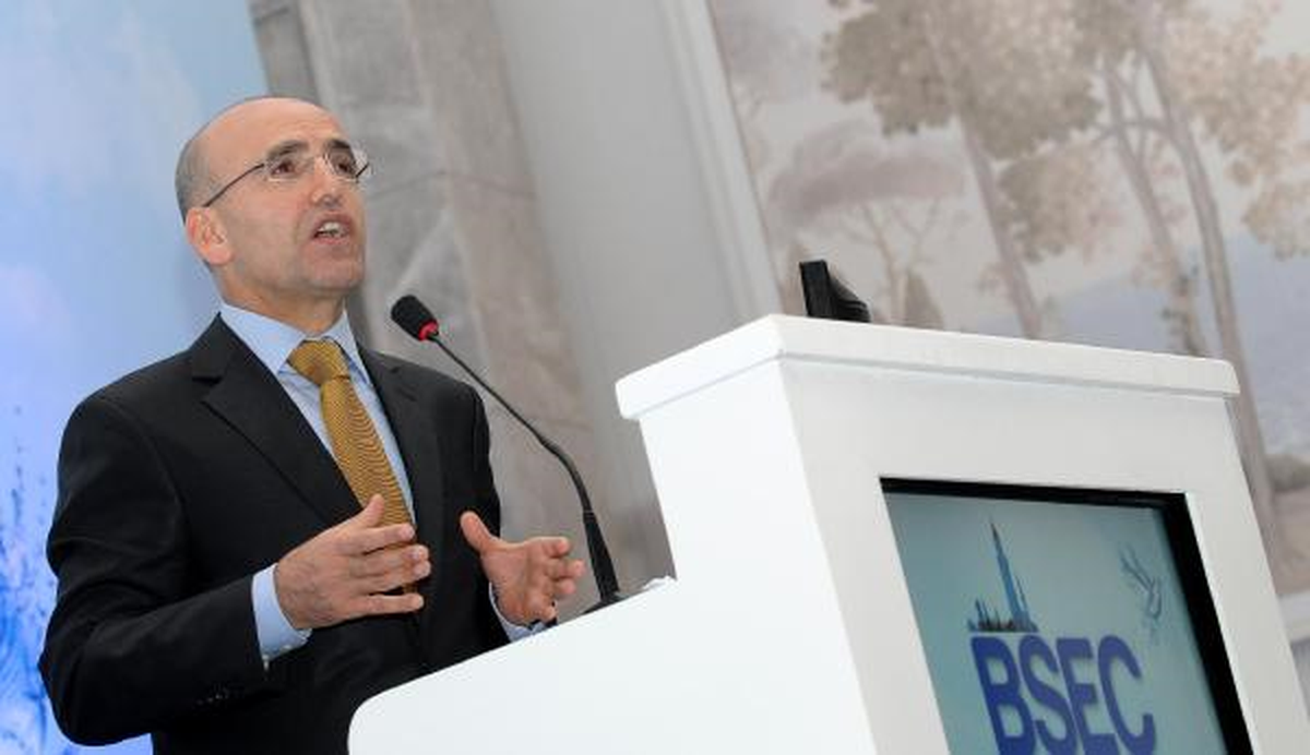 Bakan Şimşek\'ten Karadeniz Ülkelerine Sigarada Vergide İşbirliği Çağrısı