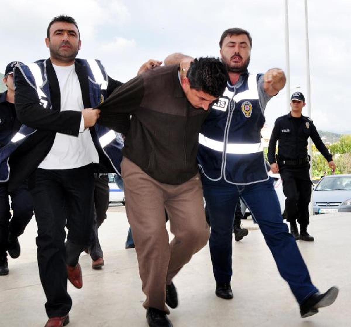 Boğazını Keserek Öldürdüğü Hamile Kadını Önceden Tanıyormuş