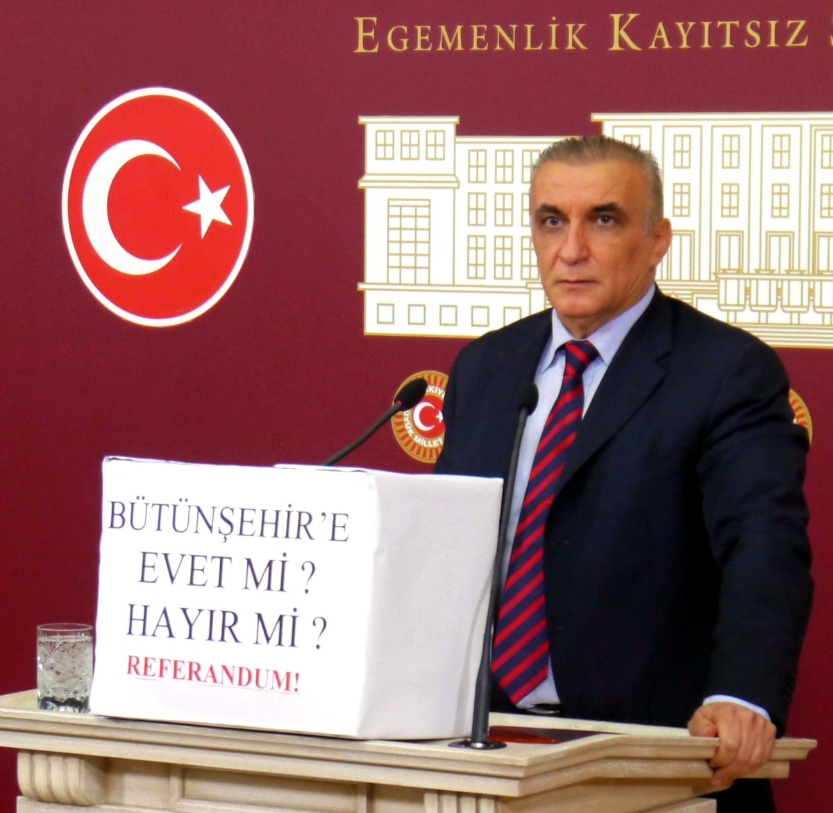 "Büyükşehir Yasası ile Yerel Yönetimler İki Başlı Olacak"