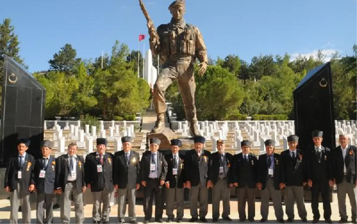 Çorumlu Kıbrıs Gazileri 38 Yıl Sonra KKTC\'ye Gitti