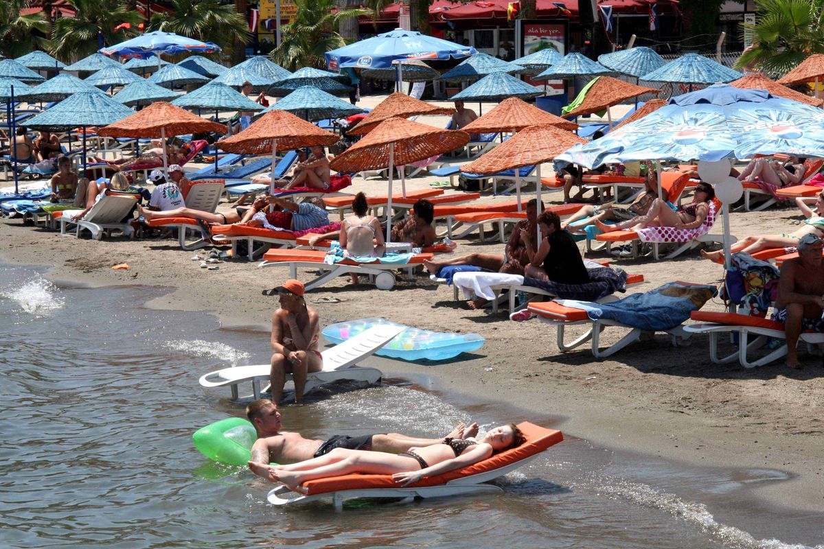 Doğuda Kar, Marmaris\'te Bahar