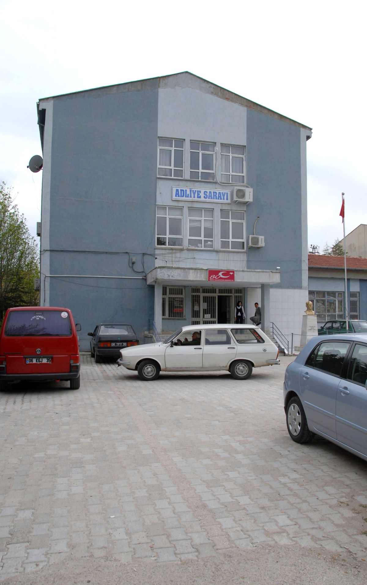 Eski Adliye Binası Yıkılıyor