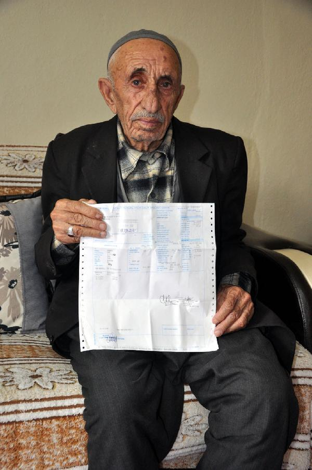 İlk Emekli Maaşını 104 Yaşında Aldı