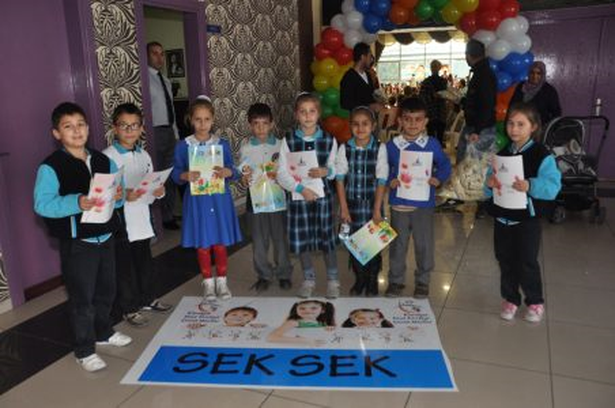 Kartepe\'de Çocuk Hakları Günü Coşkuyla Kutlandı