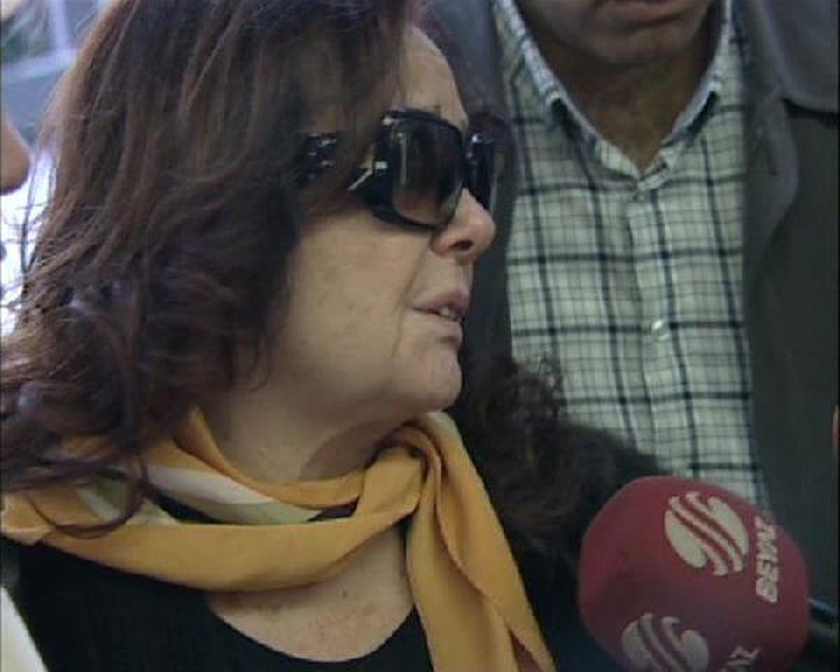 Muhterem Nur Ayakta Durmakta Güçlük Çekti