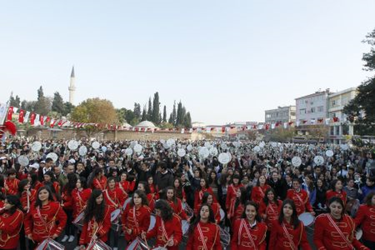 Öğrencilerden Kötülüklere Karşı Yürüyüş
