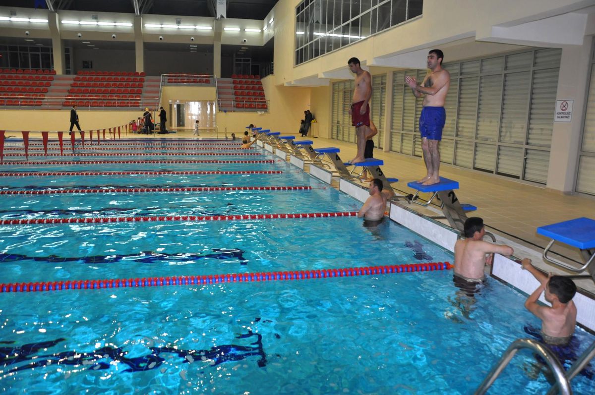 Olimpik Yüzme Havuzu Hizmete Sunuldu