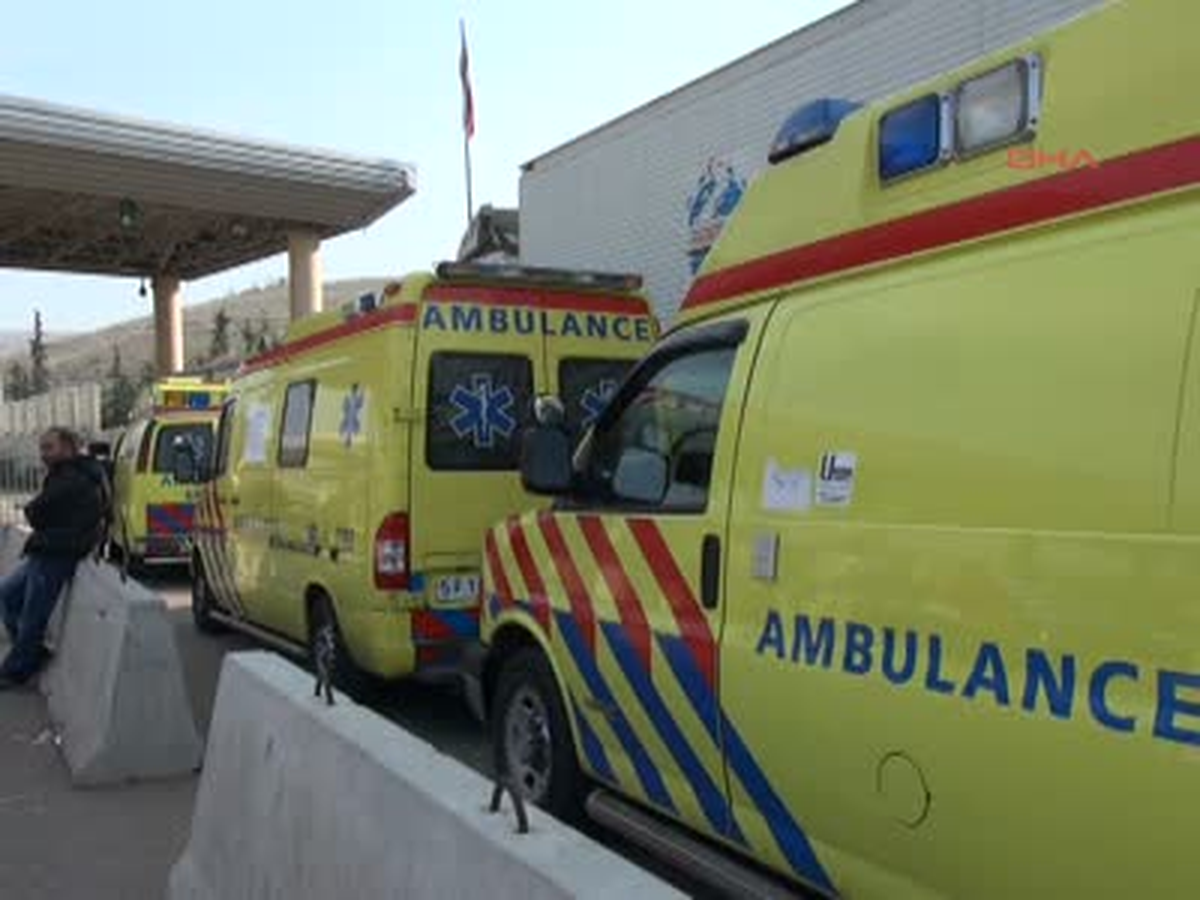 Reyhanlı Avrupadan Suriye\'ye Ambulans Yardımı Avrupadan Suriye\'ye Ambulans Yardımı