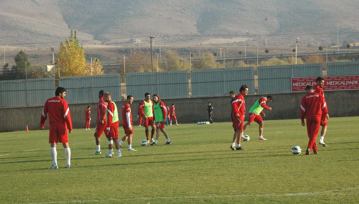 Sanica Boru Elazığspor, Galatasaray Maçı Hazırlıklarına Başladı