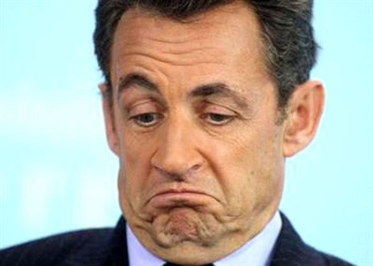 Sarkozy\'e Soğuk Duş