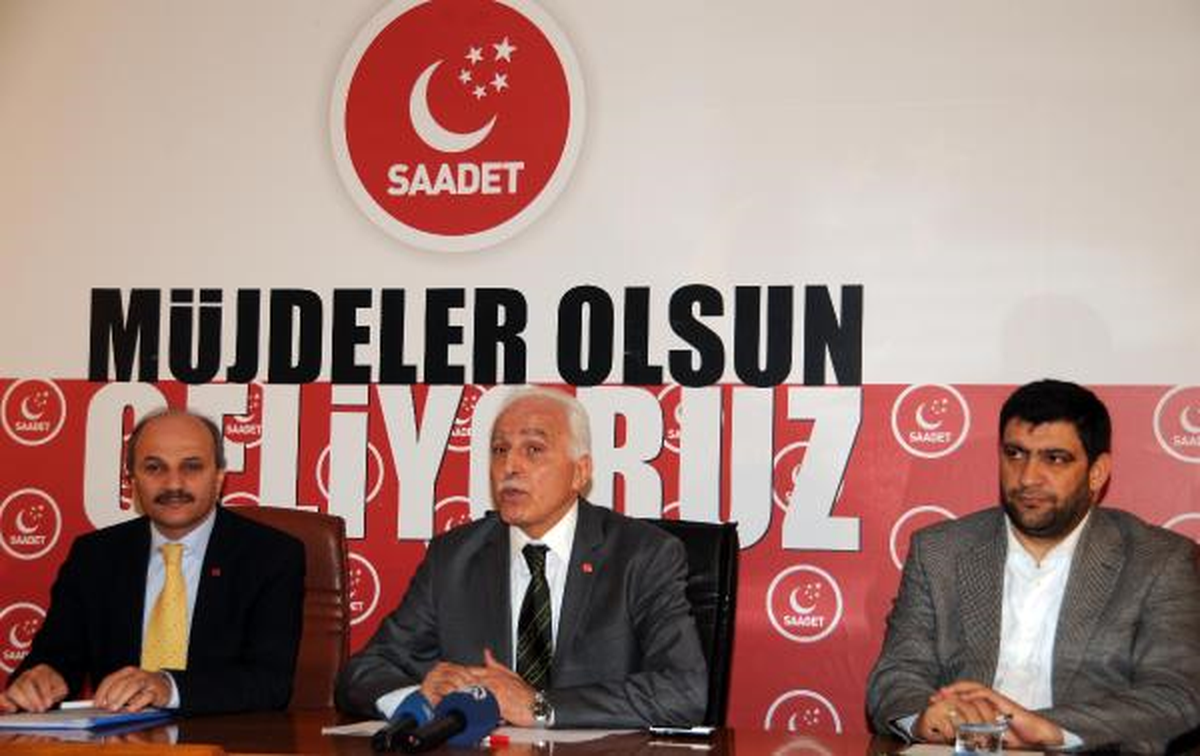 "D- 8 Ülkeleri \'İslam Barış Gücü\' Oluşturmalı"
