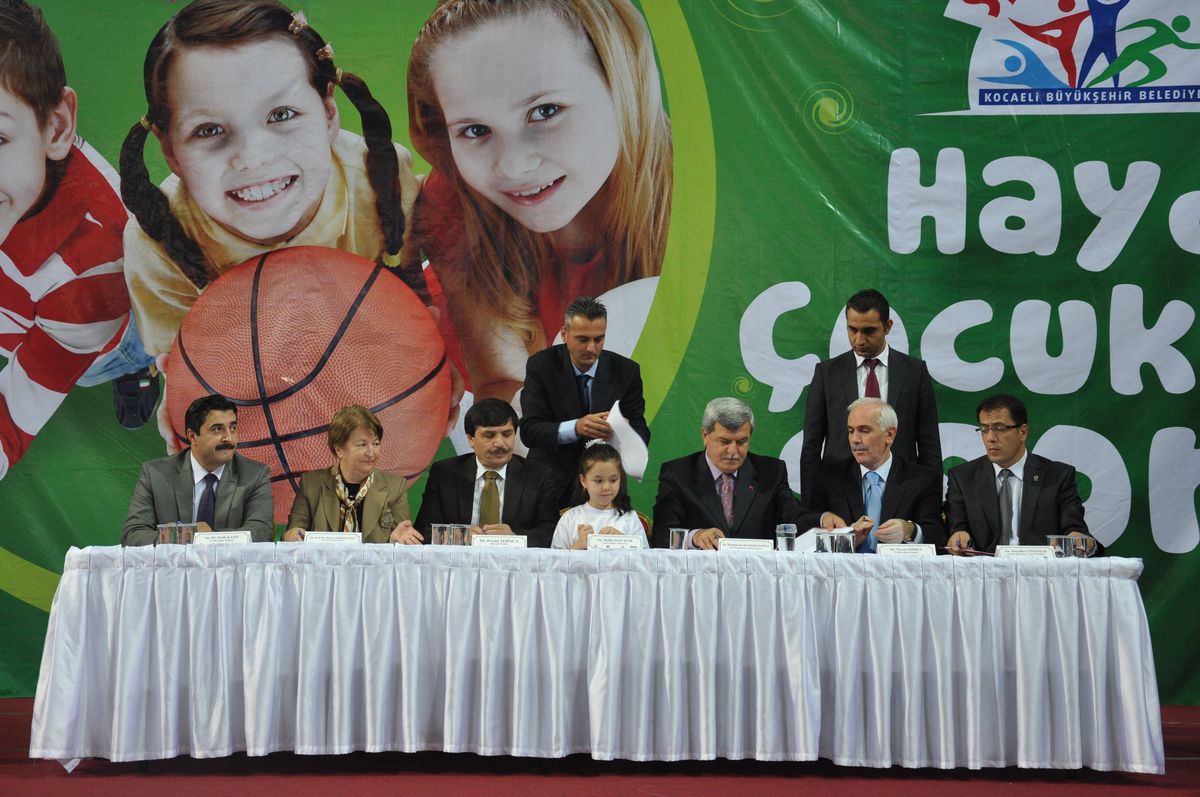 Spor Okulları Projesi Başladı