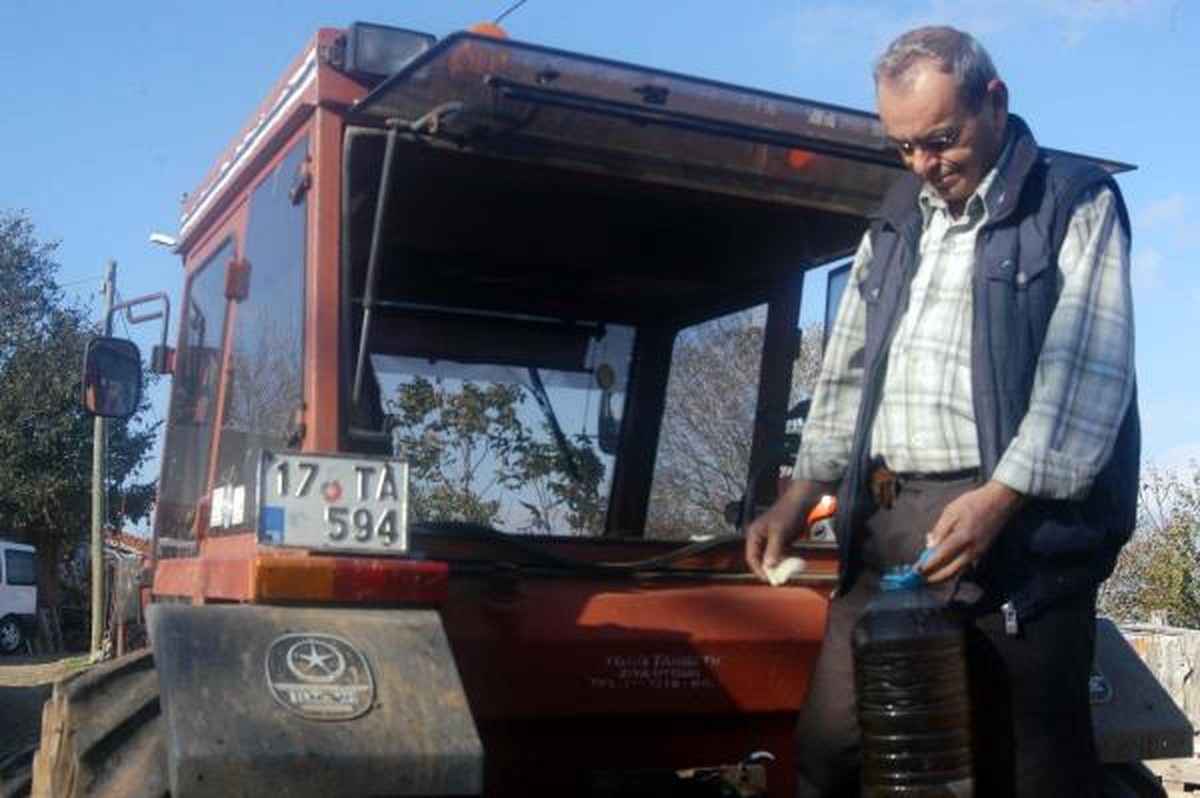 Traktörde Motorin Yerine Zeytinyağı