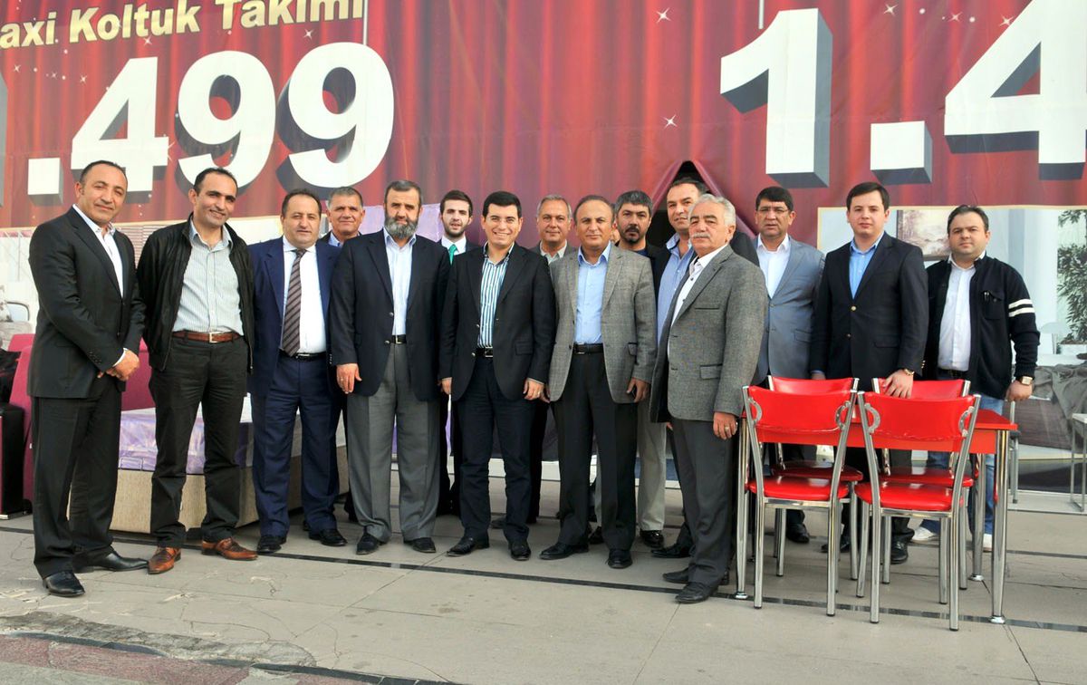 Kepez Belediye Başkanı, Esnafla Bir Araya Geldi