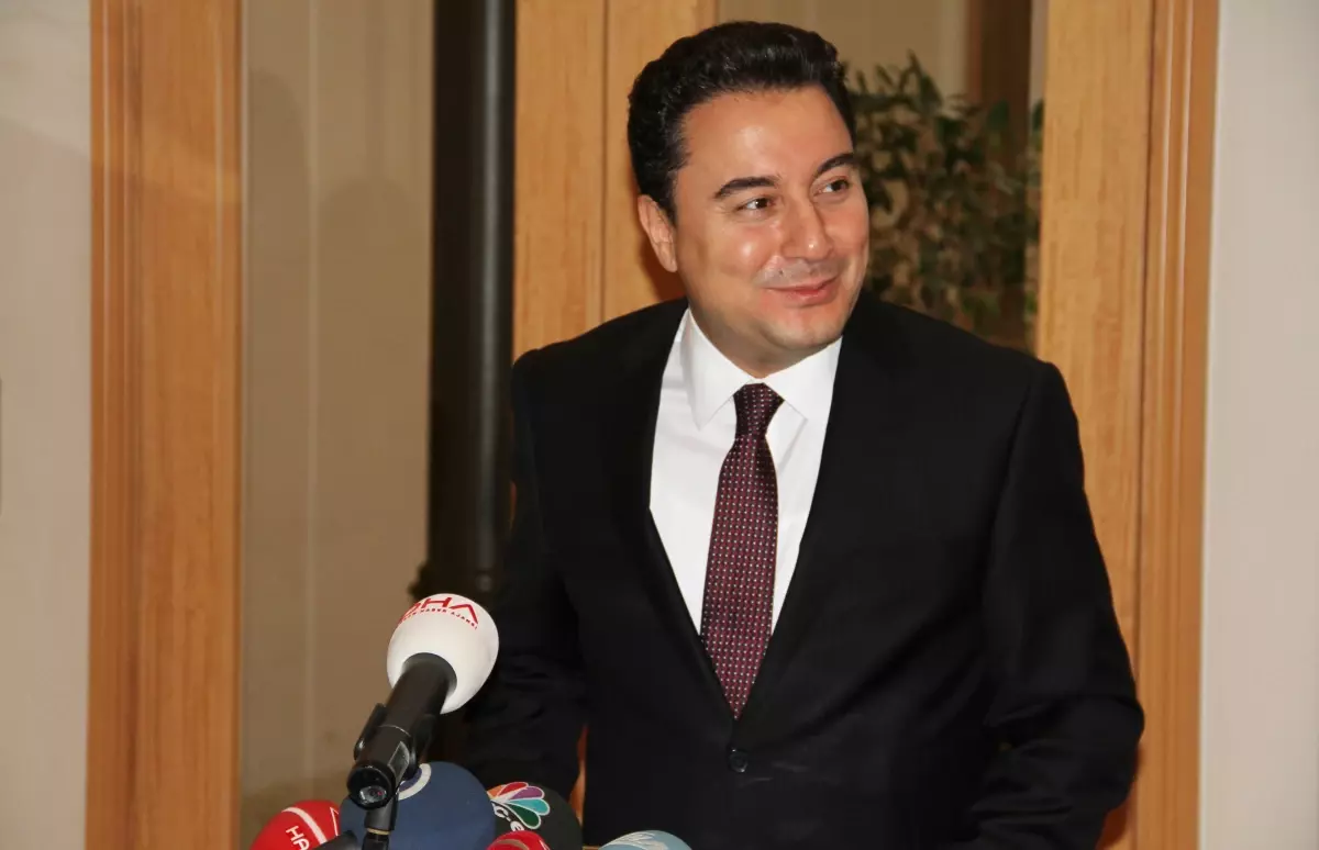 Babacan: "Kamu Bankalarının Arzında Acele Etmeyeceğiz"