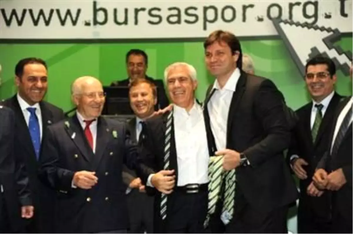 Bursaspor\'un Yeni İnternet Sitesi Tanıtıldı
