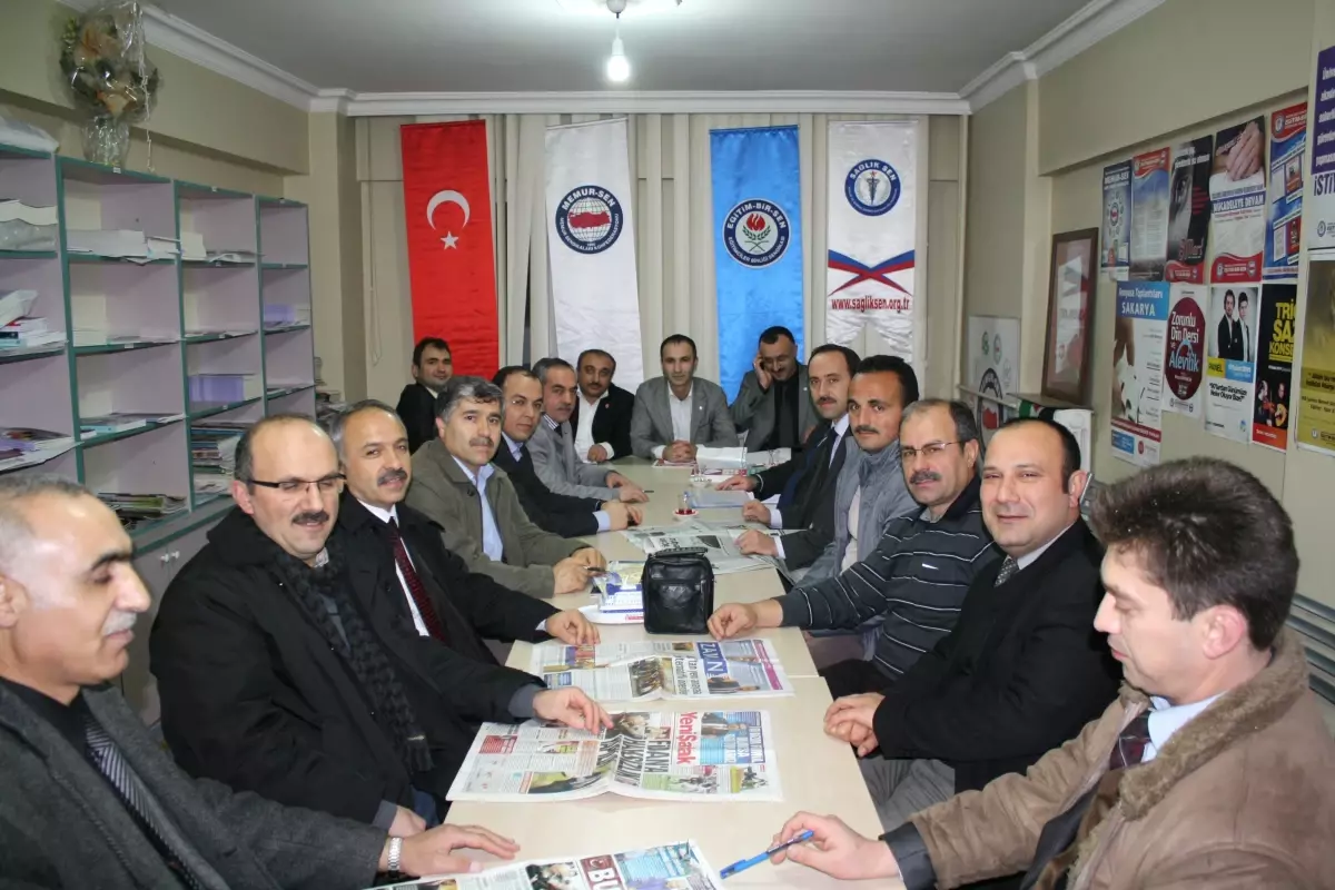 Eğitim-Bir-Sen Öğretmenler Günü'nü Kutlamayacak