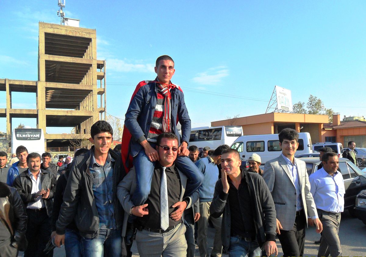 Elbistan\'da Asker Adayları Coşkuyla Uğurlandı
