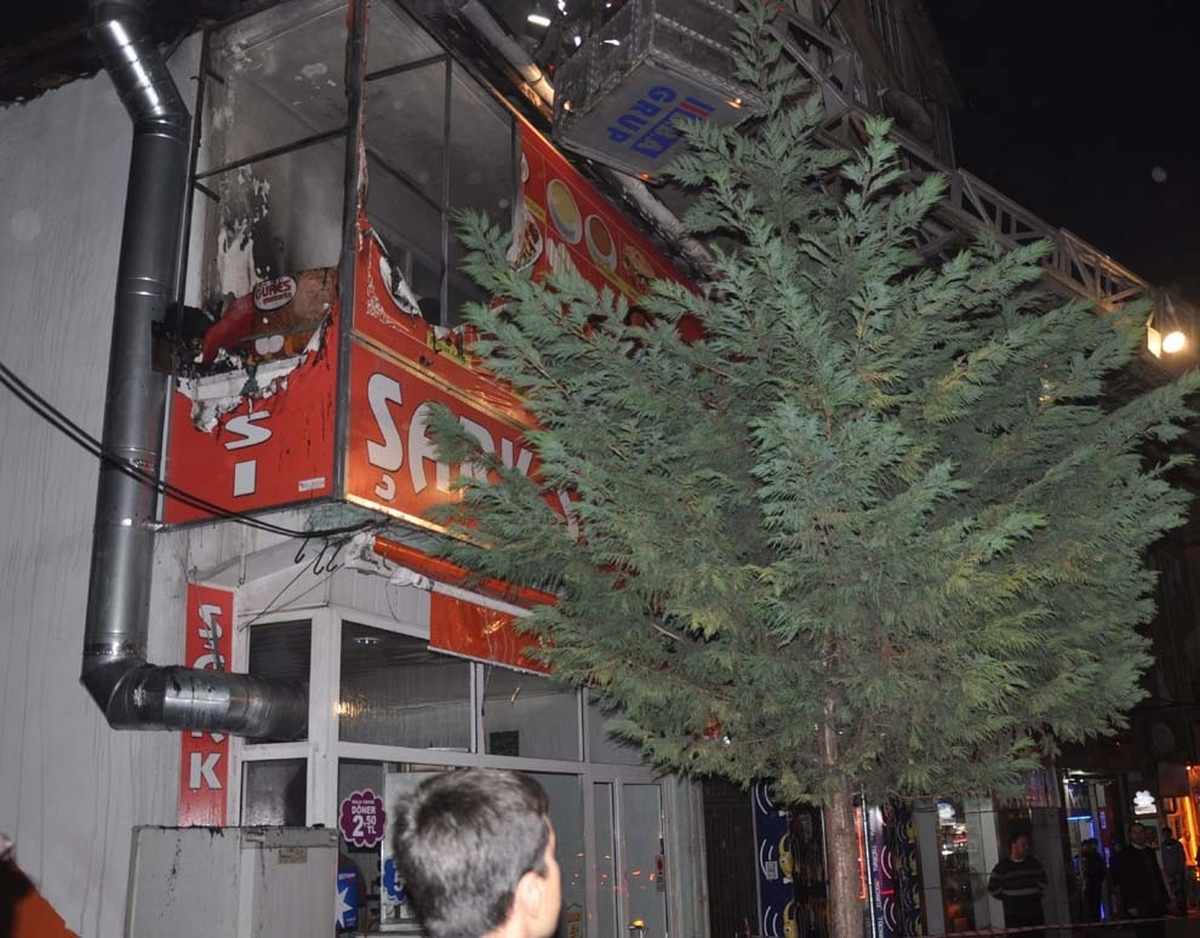 Ereğli\'de İş Yerinde Çıkan Yangın Korkuttu