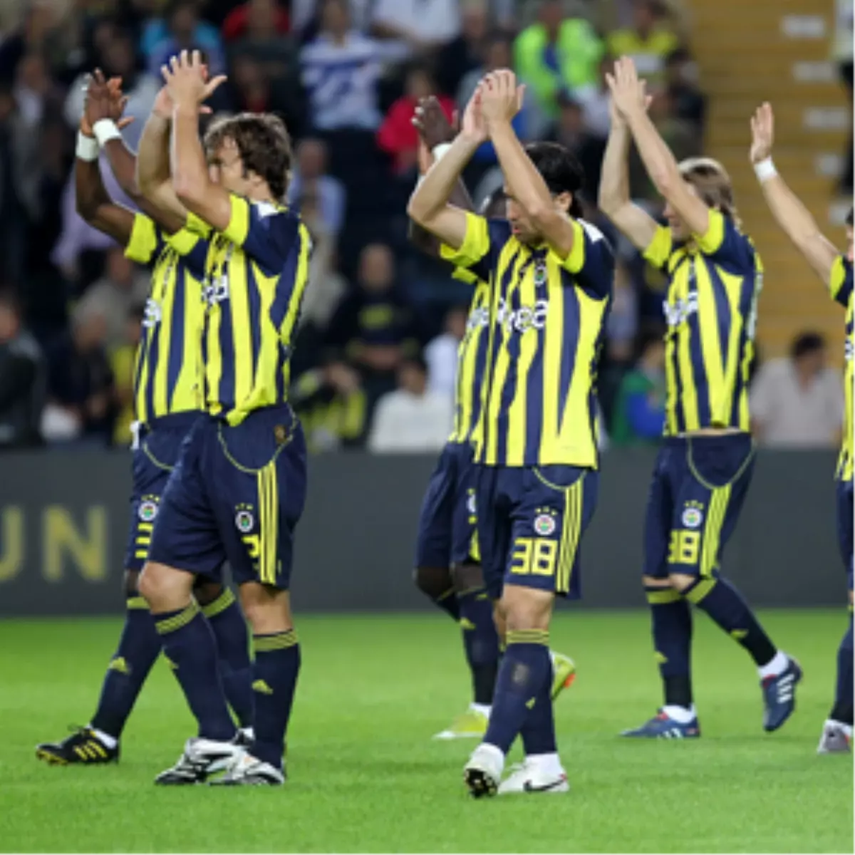 Marsilya\'da Fenerbahçe Marşı